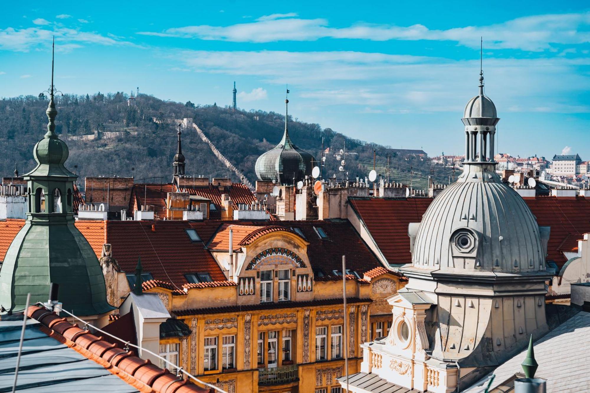 Two-Level Apart With A Terrace Near The Vltava River Prague Exterior photo